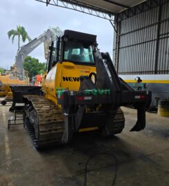 Trator de esteira, New Holland D180C