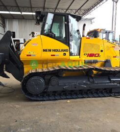 Trator de esteira, New Holland D180C