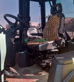 Retroescavadeira, JCB