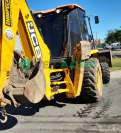 Retroescavadeira, JCB