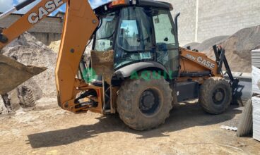 Retroescavadeira, Case 580N