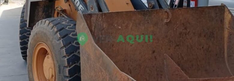 Pá Carregadeira, Case W20E