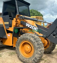 Pá Carregadeira, Case W20E