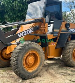 Pá Carregadeira, Case W20E