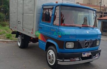 Caminhão baú 3/4, Volkswagen MB 608