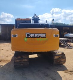 Retroescavadeira, Jhon Deere 130G