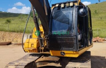 Retroescavadeira, Jhon Deere 130G