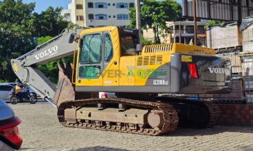 Escavadeira, Hyundai EC210B