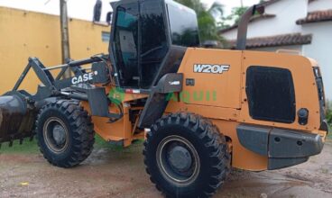 Pá Carregadeira, Case W20F