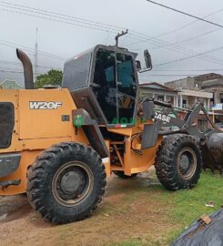 Pá Carregadeira, Case W20F