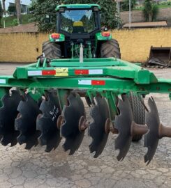 Trator de Pneu, Jhon deere 6125J