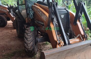 Retroescavadeira, Case 580N