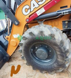 Retroescavadeira, Case 580N