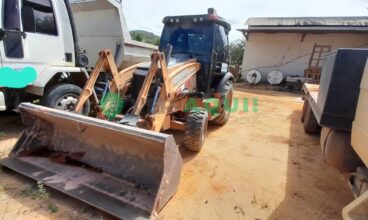 Retroescavadeira, Case 580N 4×4