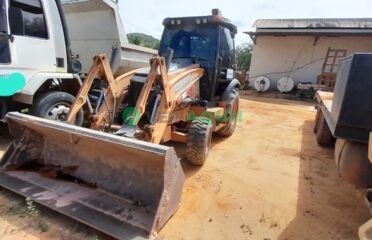 Retroescavadeira, Case 580N 4×4