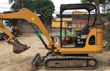 Mini escavadeira, Caterpillar