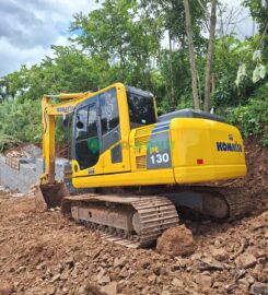 Escavadeira, Komatsu PC130