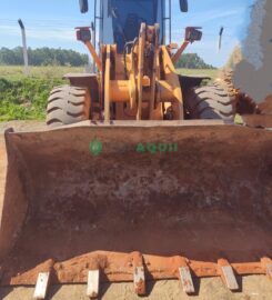 Pá Carregadeira, Case 621D