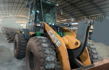 Pá Carregadeira, Case 621E