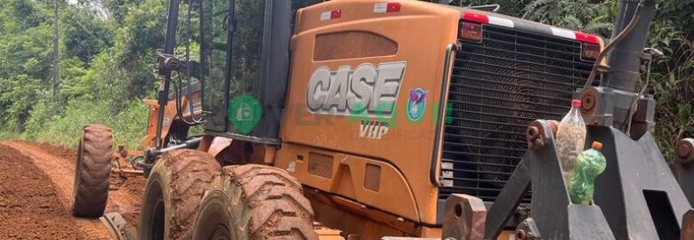 Motoniveladora, Case 845B