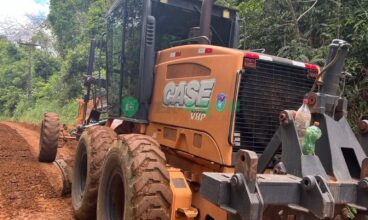 Motoniveladora, Case 845B