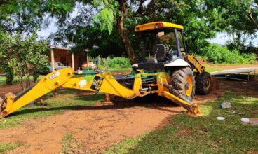Retroescavadeira, JCB 3C PLUS