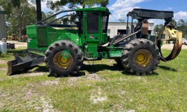 Skidder, Jhon Deere 648L com guincho