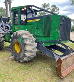 Skidder, Jhon Deere 648L com guincho