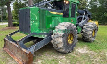 Skidder, Jhon Deere 648L com guincho