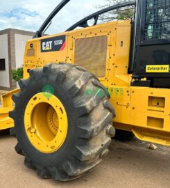 Skidder, Caterpillar 525D com guincho