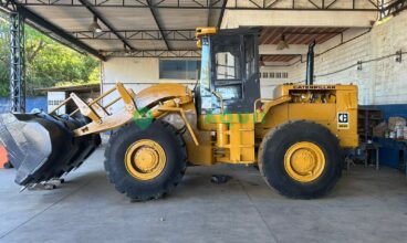 Pá carregadeira, Caterpillar 966C