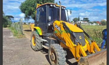 Retroescavadeira, JCB 3CX 4×4