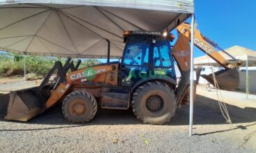 Retroescavadeira Case580N