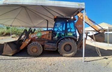 Retroescavadeira Case580N
