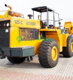 Pá carregadeira, Michigan 125C