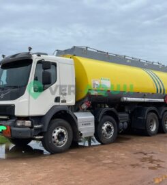 Caminhão PIPA, VOLVO 330