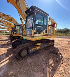 Escavadeira Hidraulica, Komatsu PC 200F harvester