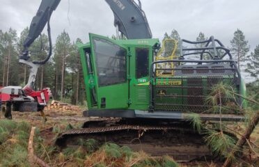 Escavadeira Florestal, John Deere 2144G