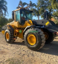 Pá carregadeira, Volvo L110F