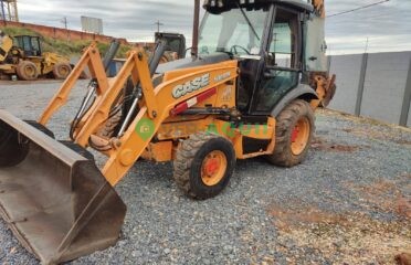 Retroescavadeira, Case 580N