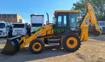 Retroescavadeira, JCB 3CX 4×4