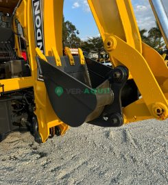 Retroescavadeira, Randon