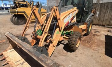 Retroescavadeira, Case 580N