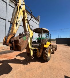 Retroescavadeira, New Holland LB90