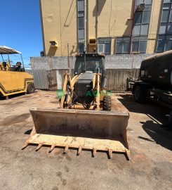 Retroescavadeira, Case 580N