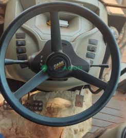 Retroescavadeira, Case 580N