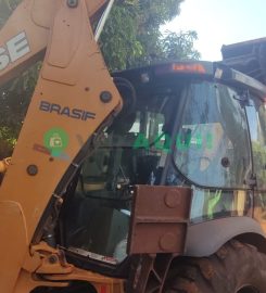 Retroescavadeira, Case 580N