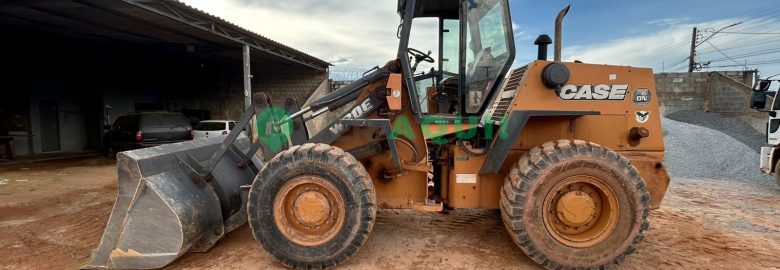 Pá carregadeira, CaseW20E