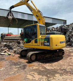 Escavadeira, Komatsu PC130