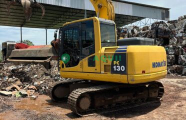 Escavadeira, Komatsu PC130